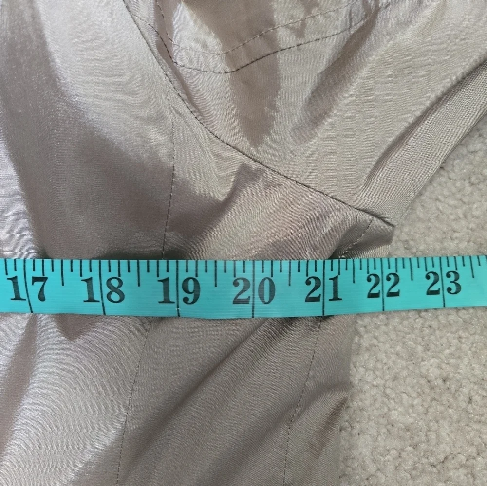 CREENSTONE NWT Metallic Tan Double-Breasted Coat. Size 42/ Med - Picture 15 of 16